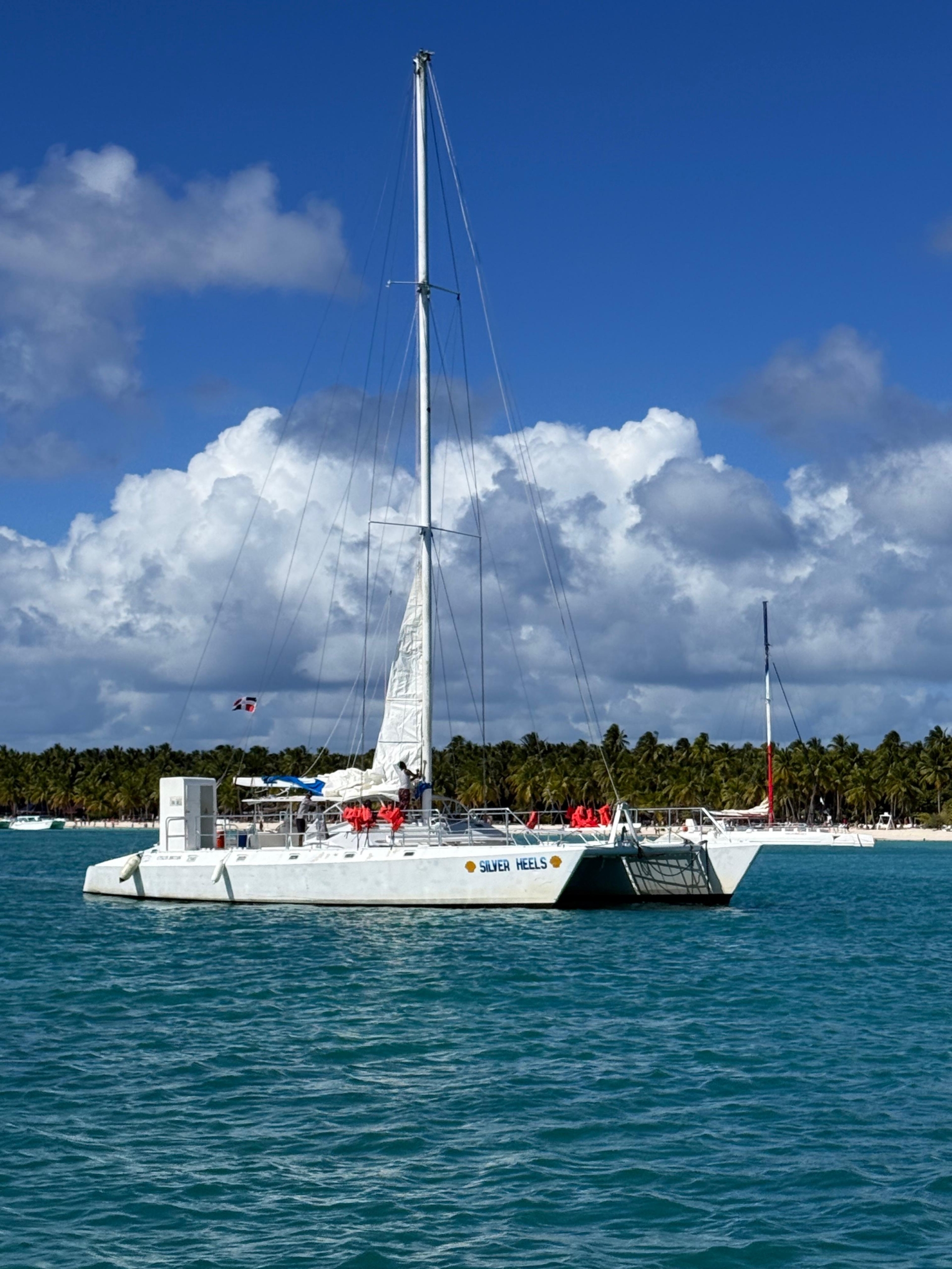 Saona Island Dominikanische Republik (7) Rückfahrt mit dem großen Segelkatamaran von Saona